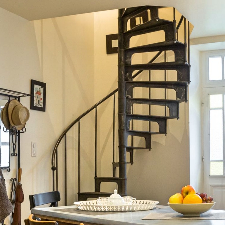 Cast iron spiral staircase model Dijon - 'Country-style'