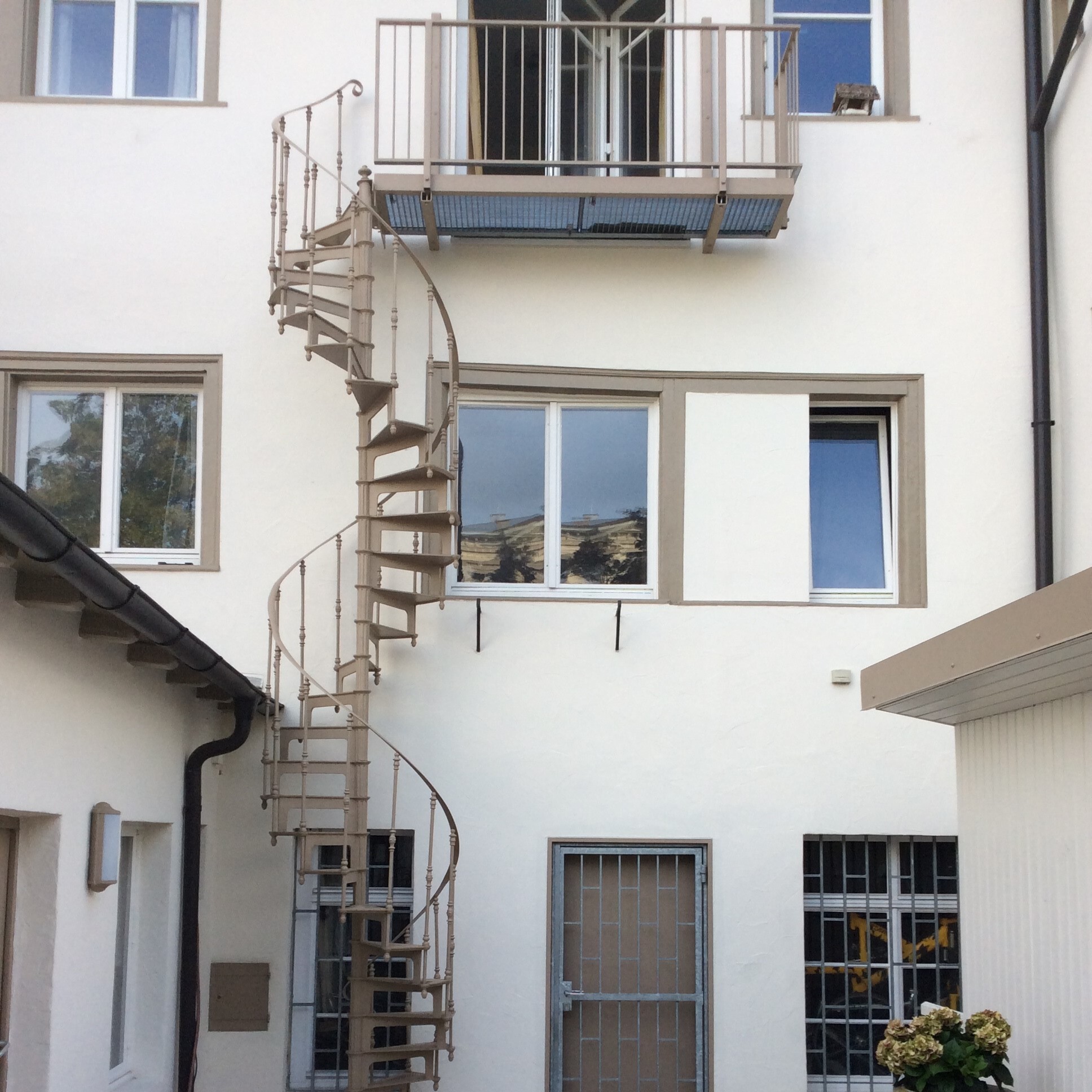 Double cast iron spiral staircase model Mirecourt in Germany