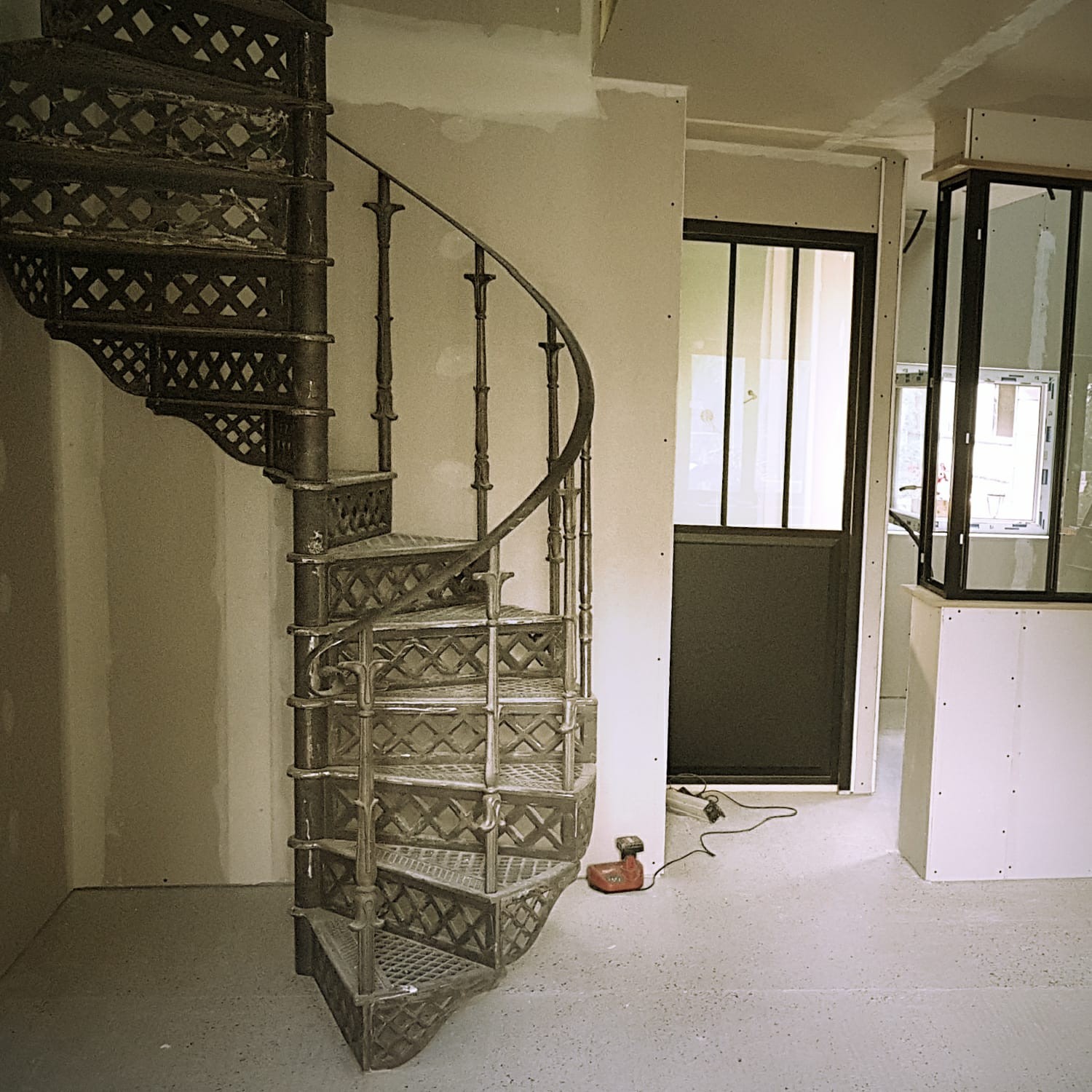 Cast iron spiral staircase model Tours
